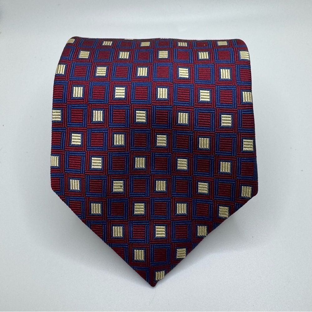 Classic Red and Blue Patterned Silk Tie